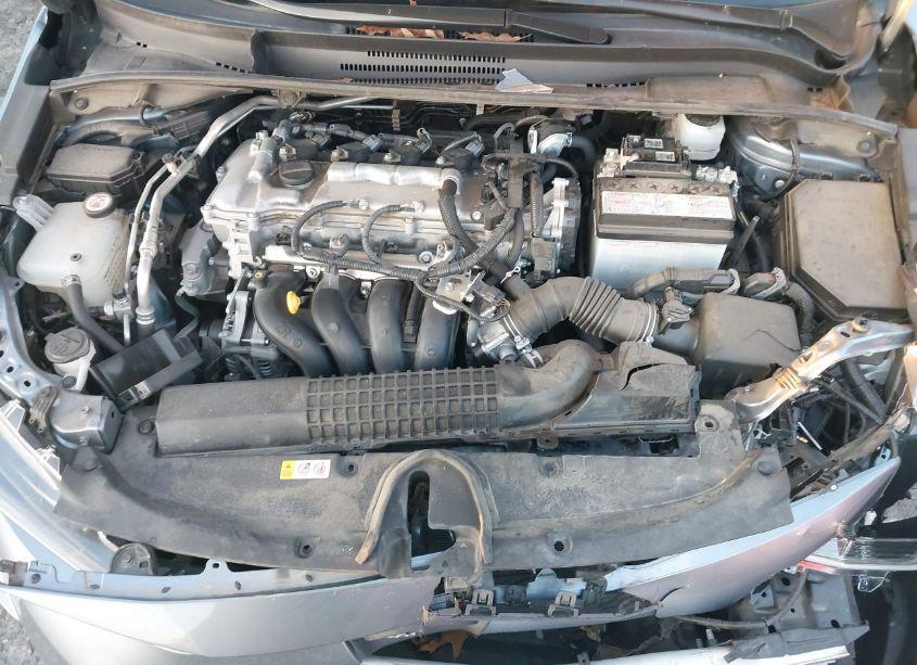 Photo 10 of 2022 Toyota Corolla L (VIN 5YFDPMAE2NP367588)