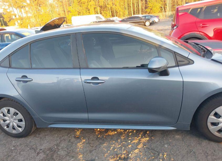 Photo 13 of 2022 Toyota Corolla L (VIN 5YFDPMAE2NP367588)