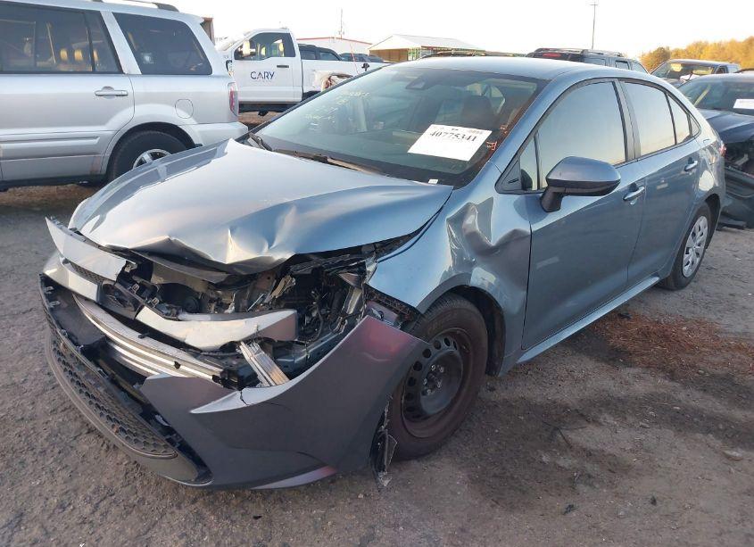 Photo 2 of 2022 Toyota Corolla L (VIN 5YFDPMAE2NP367588)