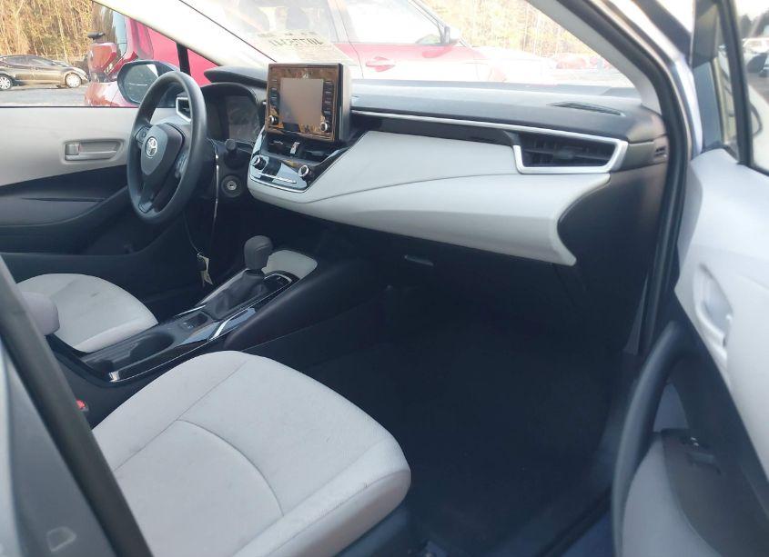 Photo 5 of 2022 Toyota Corolla L (VIN 5YFDPMAE2NP367588)