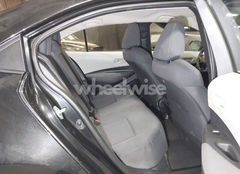 Photo 8 of 2022 Toyota Corolla L (VIN 5YFDPMAE3NP294019)