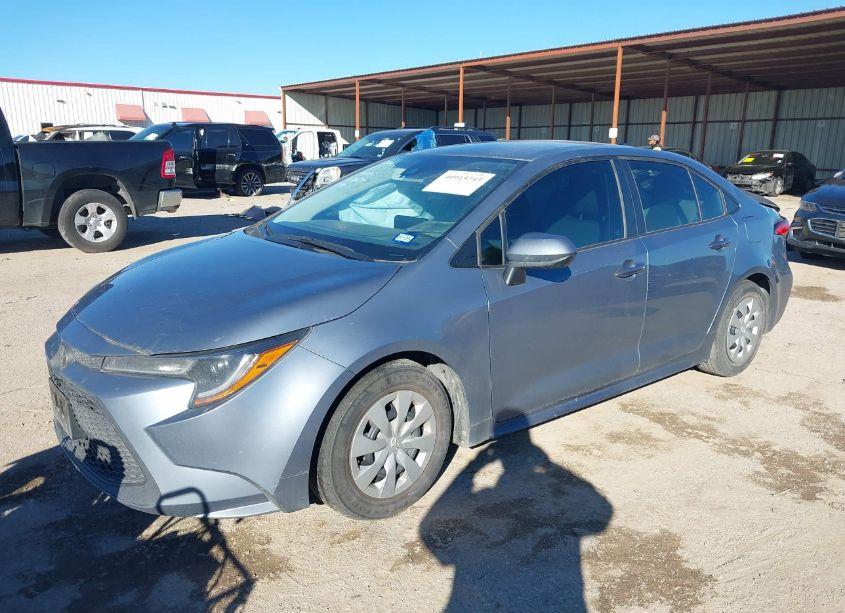 Photo 2 of 2022 Toyota Corolla L (VIN 5YFDPMAE4NP276113)