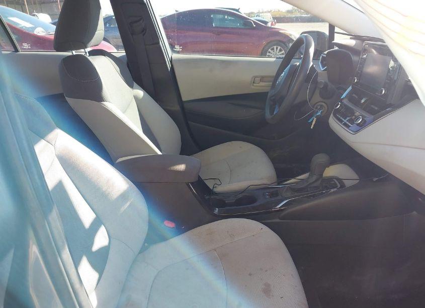 Photo 5 of 2022 Toyota Corolla L (VIN 5YFDPMAE4NP276113)