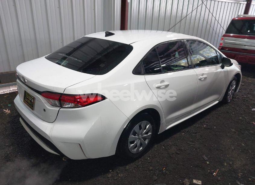 Photo 4 of 2022 Toyota Corolla L (VIN 5YFDPMAEXNP327551)