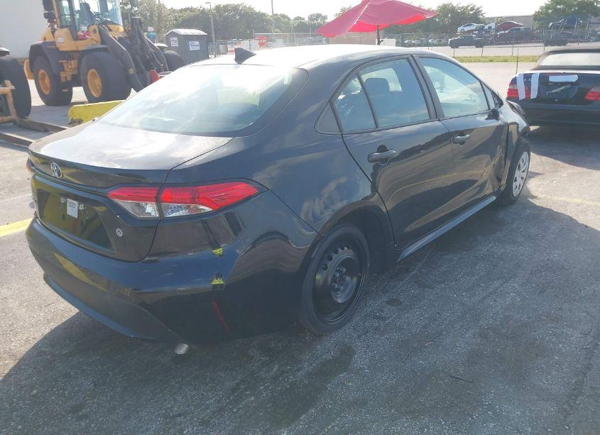 Photo 4 of 2020 Toyota Corolla L (VIN 5YFDPRAE1LP070404)