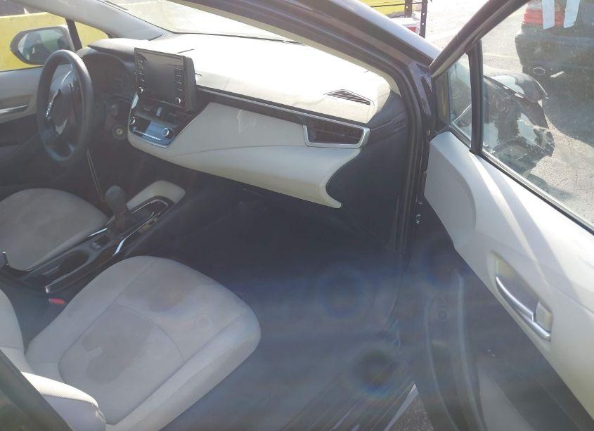 Photo 5 of 2020 Toyota Corolla L (VIN 5YFDPRAE1LP070404)