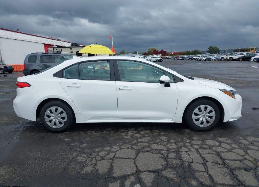 Photo 13 of 2020 Toyota Corolla L (VIN 5YFDPRAE8LP144787)