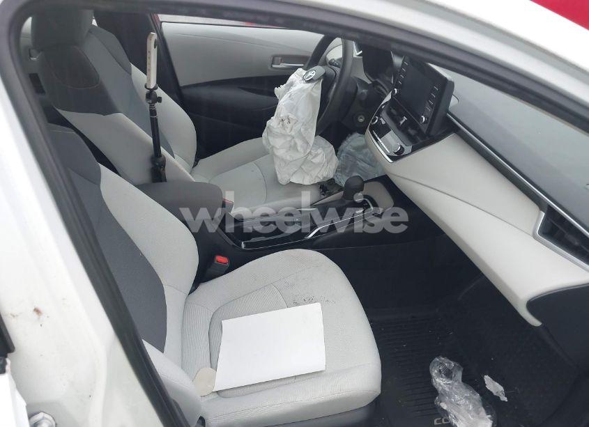 Photo 5 of 2020 Toyota Corolla L (VIN 5YFDPRAEXLP014543)