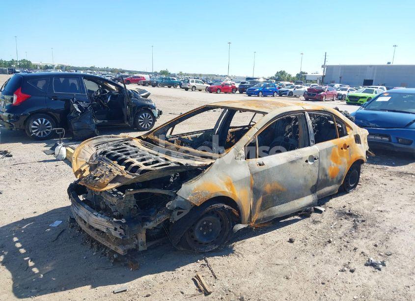 Photo 2 of 2020 Toyota Corolla L (VIN 5YFDPRAEXLP053889)