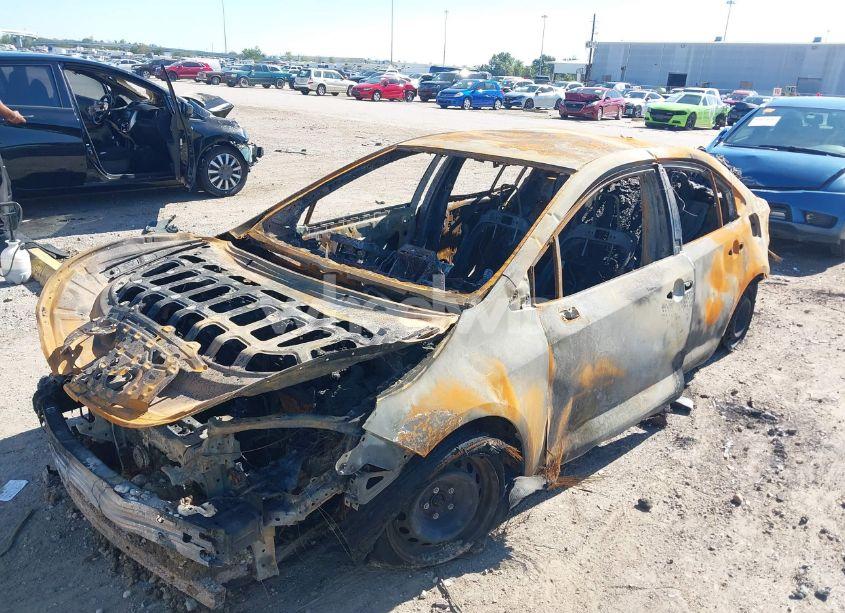 Photo 6 of 2020 Toyota Corolla L (VIN 5YFDPRAEXLP053889)