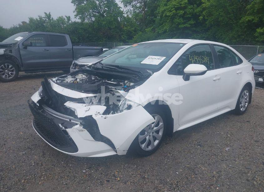 Photo 2 of 2021 Toyota Corolla LE (VIN 5YFEPMAE0MP160278)