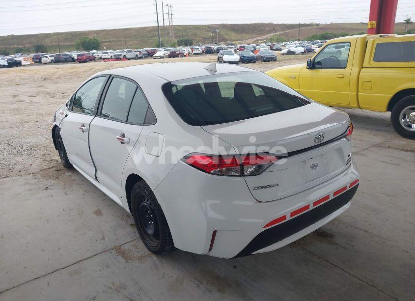 Photo 3 of 2021 Toyota Corolla LE (VIN 5YFEPMAE0MP168817)