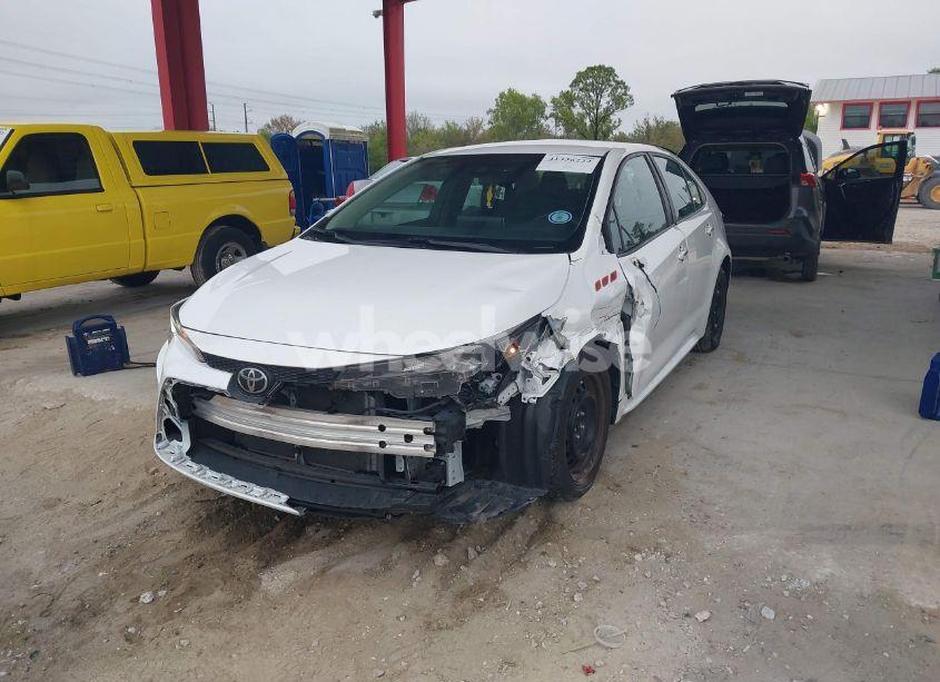 Photo 6 of 2021 Toyota Corolla LE (VIN 5YFEPMAE0MP168817)