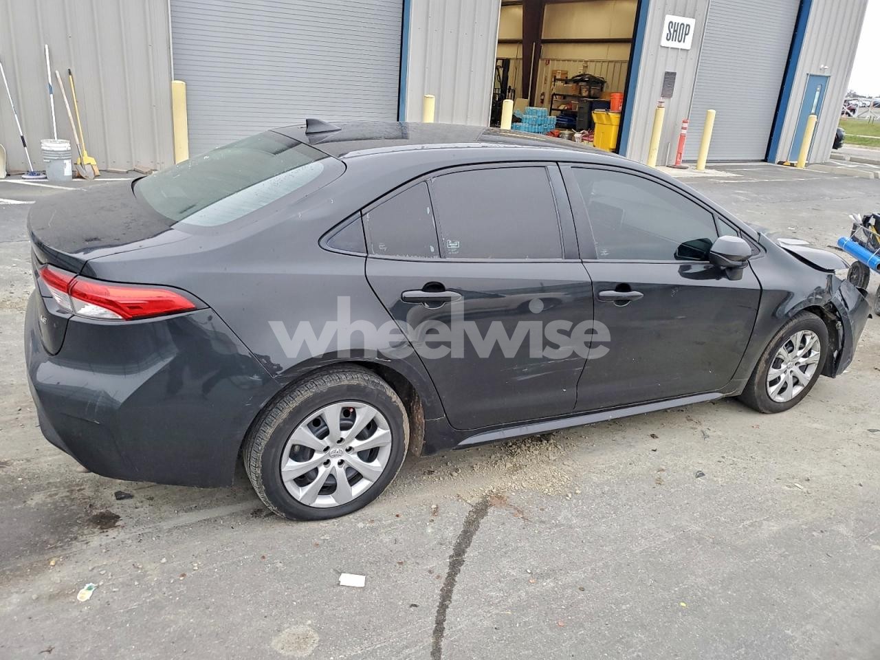 Photo 3 of 2021 TOYOTA COROLLA LE (VIN 5YFEPMAE0MP205865)