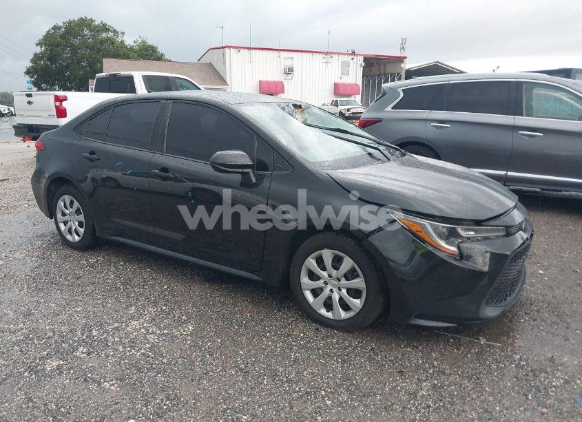 2021 Toyota Corolla LE (VIN 5YFEPMAE0MP207342) main photo