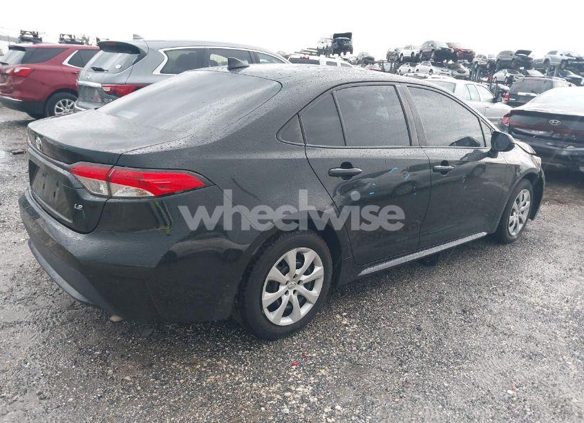 Photo 4 of 2021 Toyota Corolla LE (VIN 5YFEPMAE0MP207342)