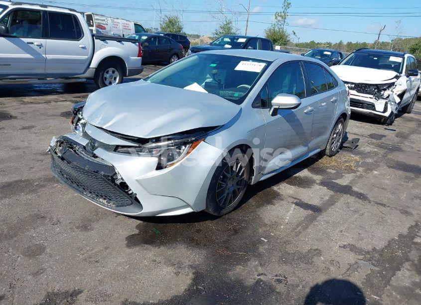 Photo 2 of 2021 Toyota Corolla LE (VIN 5YFEPMAE0MP208796)