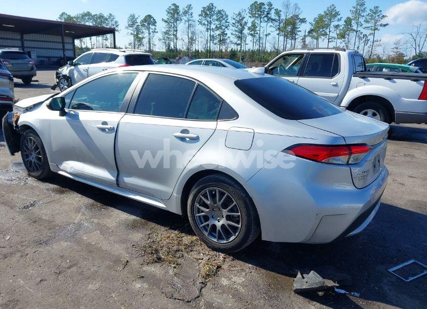 Photo 3 of 2021 Toyota Corolla LE (VIN 5YFEPMAE0MP208796)