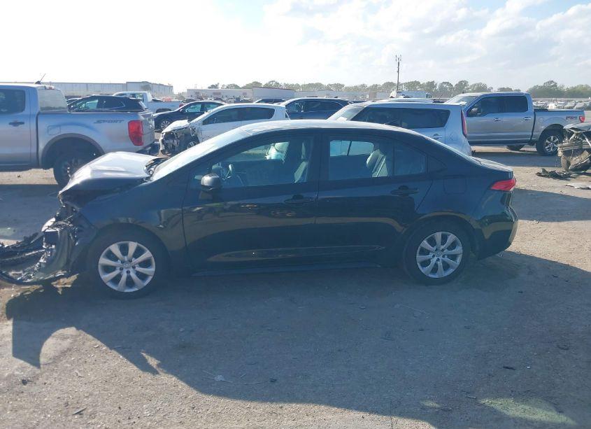 Photo 14 of 2021 Toyota Corolla LE (VIN 5YFEPMAE0MP217224)