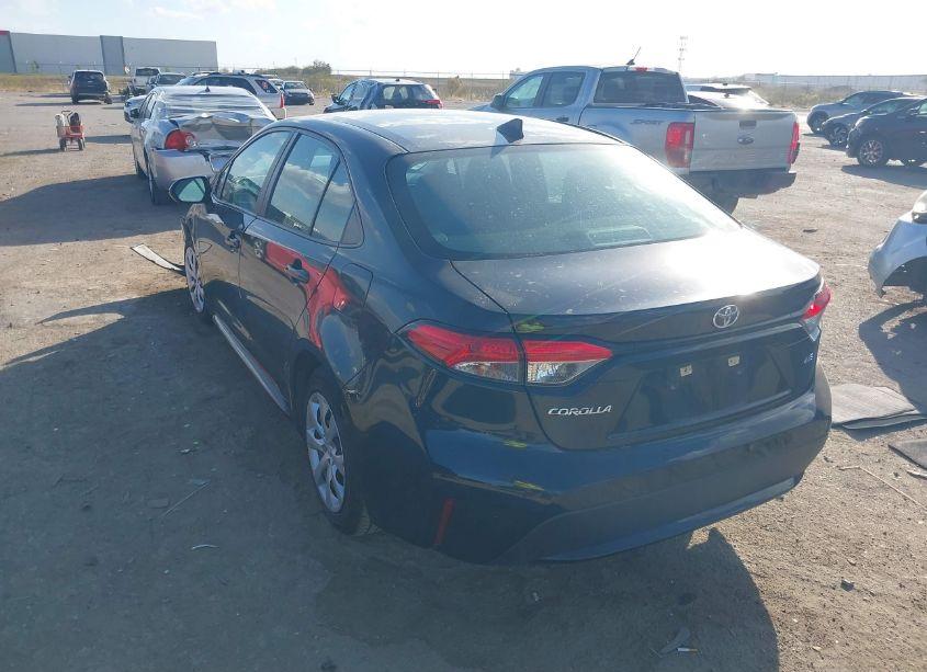 Photo 3 of 2021 Toyota Corolla LE (VIN 5YFEPMAE0MP217224)