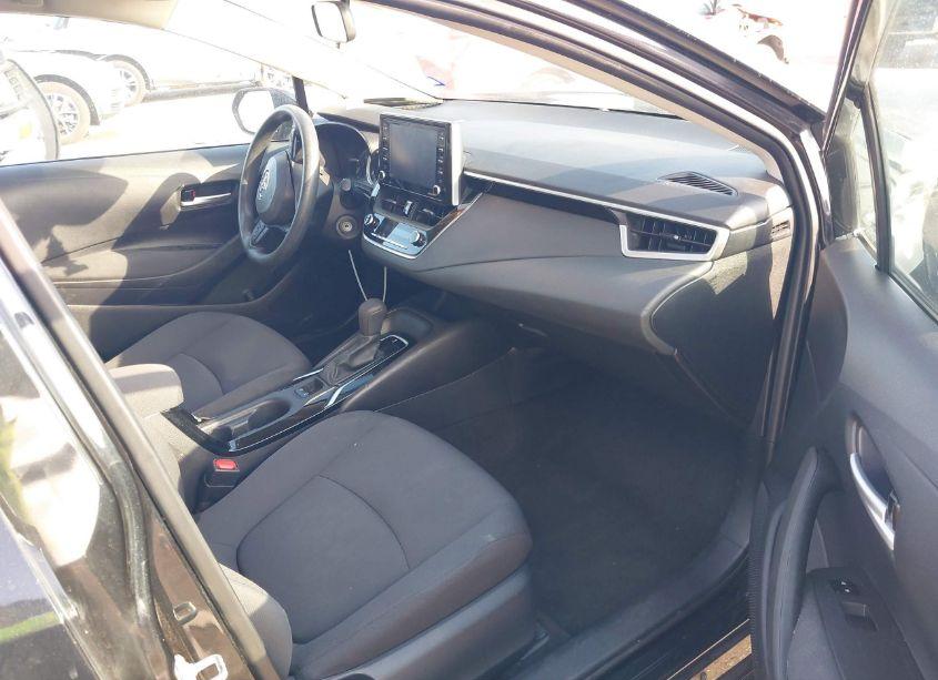 Photo 5 of 2021 Toyota Corolla LE (VIN 5YFEPMAE0MP217224)