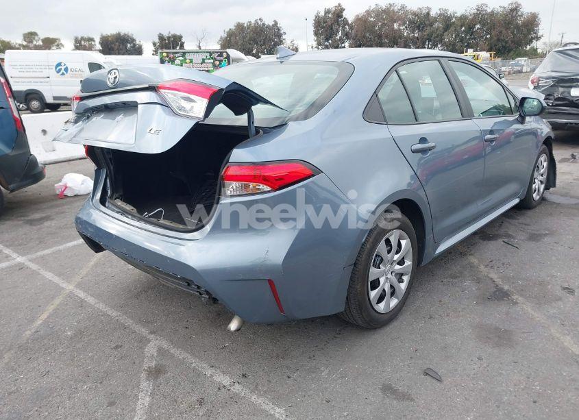 Photo 4 of 2021 Toyota Corolla LE (VIN 5YFEPMAE0MP235870)