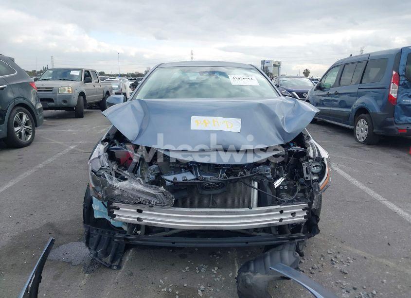 Photo 6 of 2021 Toyota Corolla LE (VIN 5YFEPMAE0MP235870)