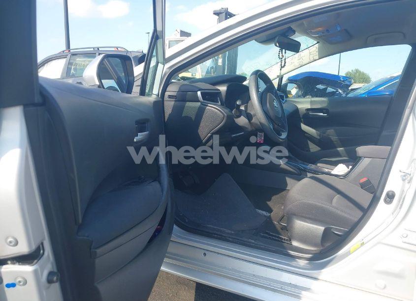 Photo 5 of 2021 Toyota Corolla LE (VIN 5YFEPMAE0MP250711)