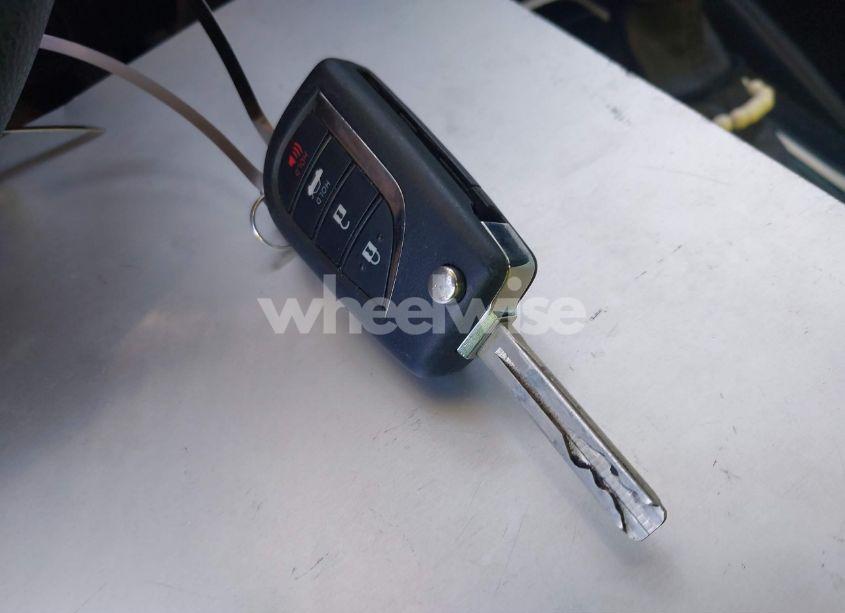 Photo 11 of 2021 Toyota Corolla LE (VIN 5YFEPMAE0MP263569)