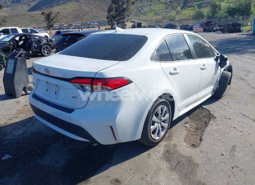 Photo 4 of 2021 Toyota Corolla LE (VIN 5YFEPMAE0MP263569)