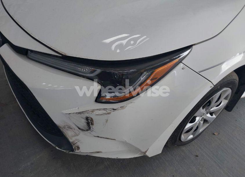 Photo 20 of 2022 Toyota Corolla LE (VIN 5YFEPMAE0NP272113)