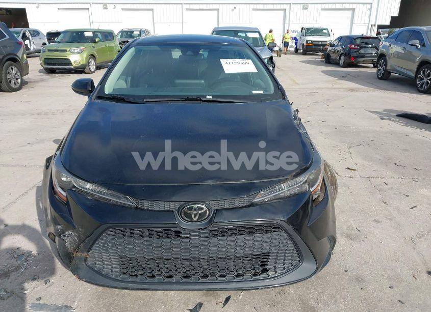 Photo 13 of 2022 Toyota Corolla LE (VIN 5YFEPMAE0NP288327)