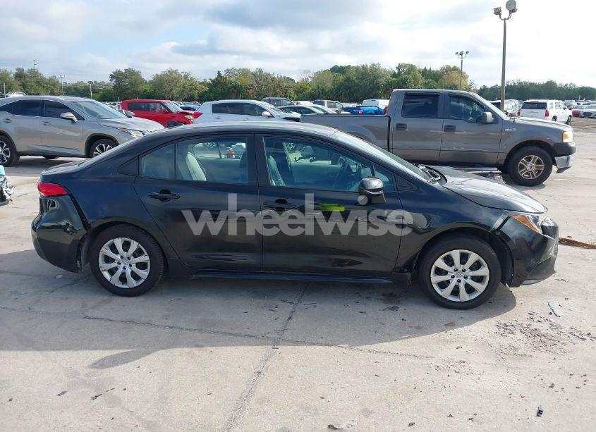 Photo 14 of 2022 Toyota Corolla LE (VIN 5YFEPMAE0NP288327)