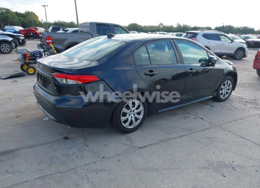 Photo 4 of 2022 Toyota Corolla LE (VIN 5YFEPMAE0NP288327)