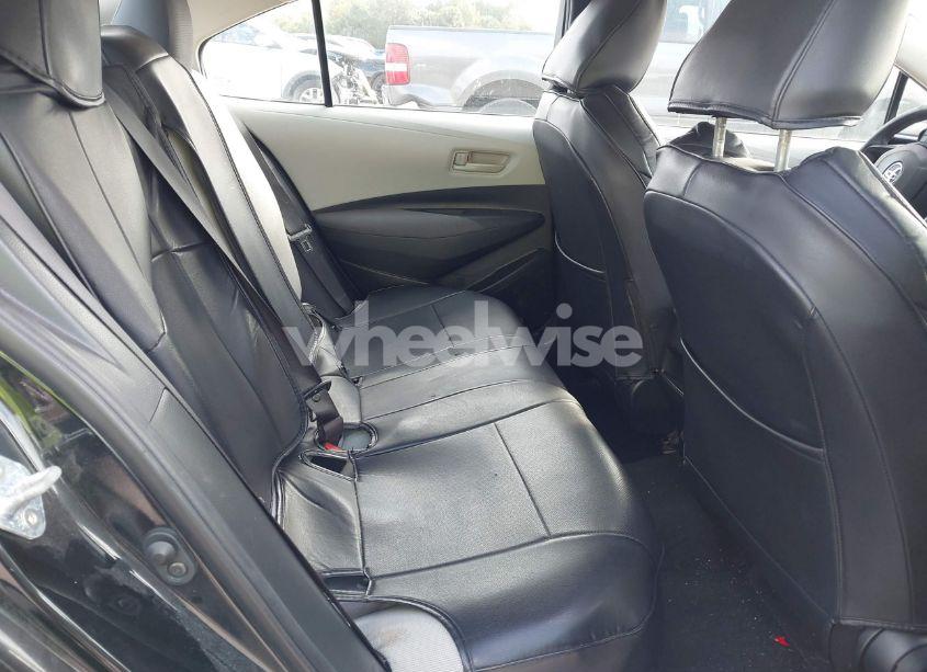 Photo 8 of 2022 Toyota Corolla LE (VIN 5YFEPMAE0NP288327)