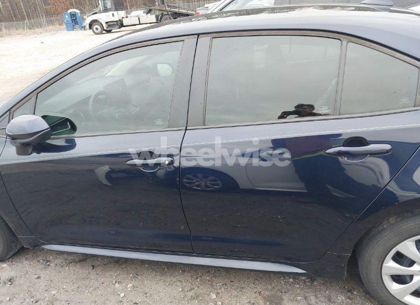 Photo 15 of 2022 Toyota Corolla LE (VIN 5YFEPMAE0NP315364)