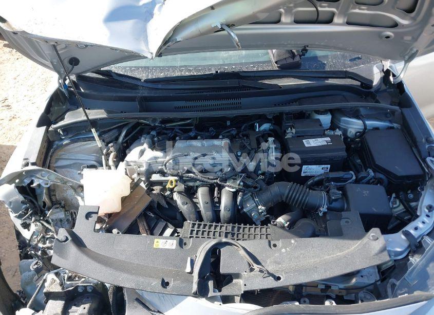 Photo 10 of 2022 Toyota Corolla LE (VIN 5YFEPMAE0NP325540)