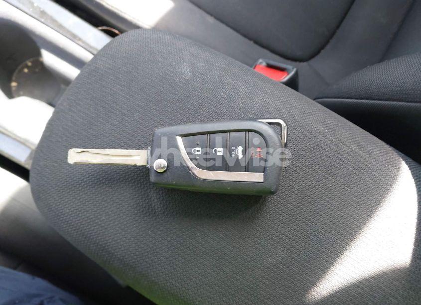 Photo 11 of 2022 Toyota Corolla LE (VIN 5YFEPMAE0NP325540)