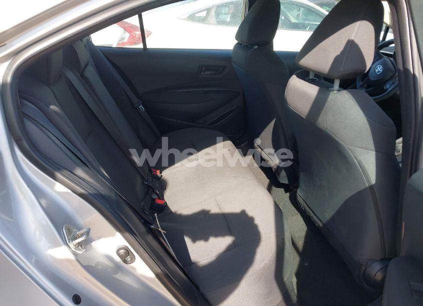 Photo 8 of 2022 Toyota Corolla LE (VIN 5YFEPMAE0NP325540)
