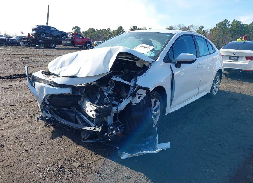 Photo 6 of 2022 Toyota Corolla LE (VIN 5YFEPMAE0NP333637)