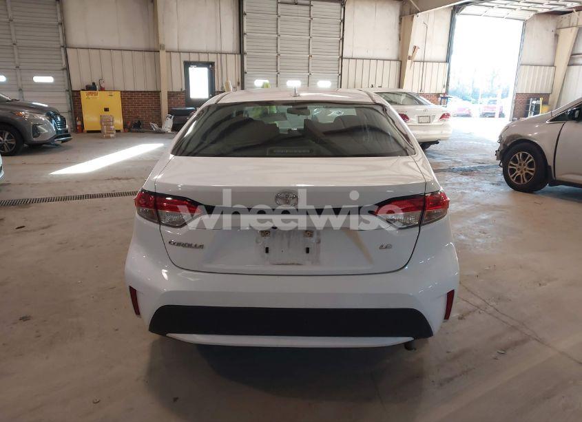 Photo 16 of 2022 Toyota Corolla LE (VIN 5YFEPMAE0NP337381)