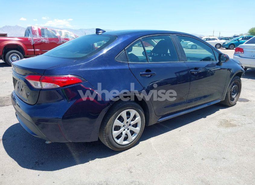 Photo 4 of 2022 Toyota Corolla LE (VIN 5YFEPMAE0NP339955)