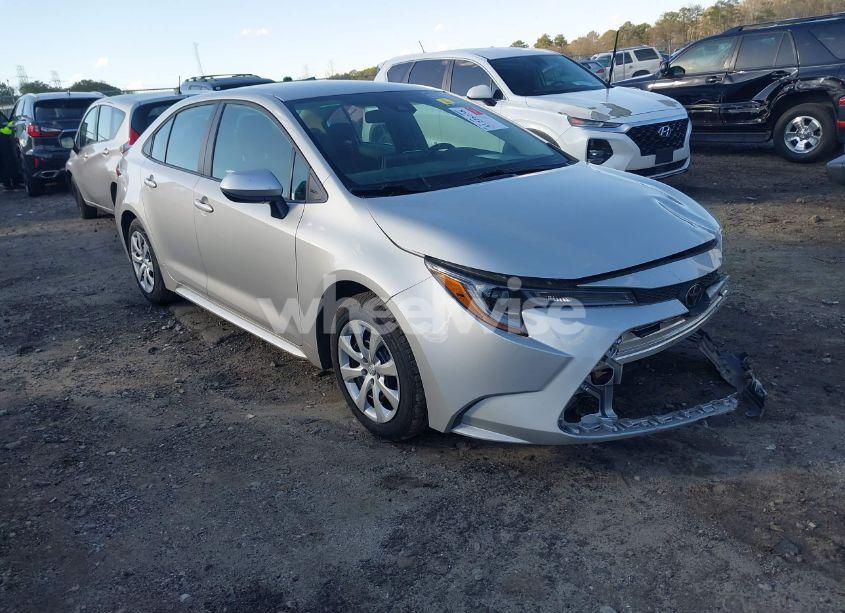 2022 Toyota Corolla LE (VIN 5YFEPMAE0NP385933) main photo