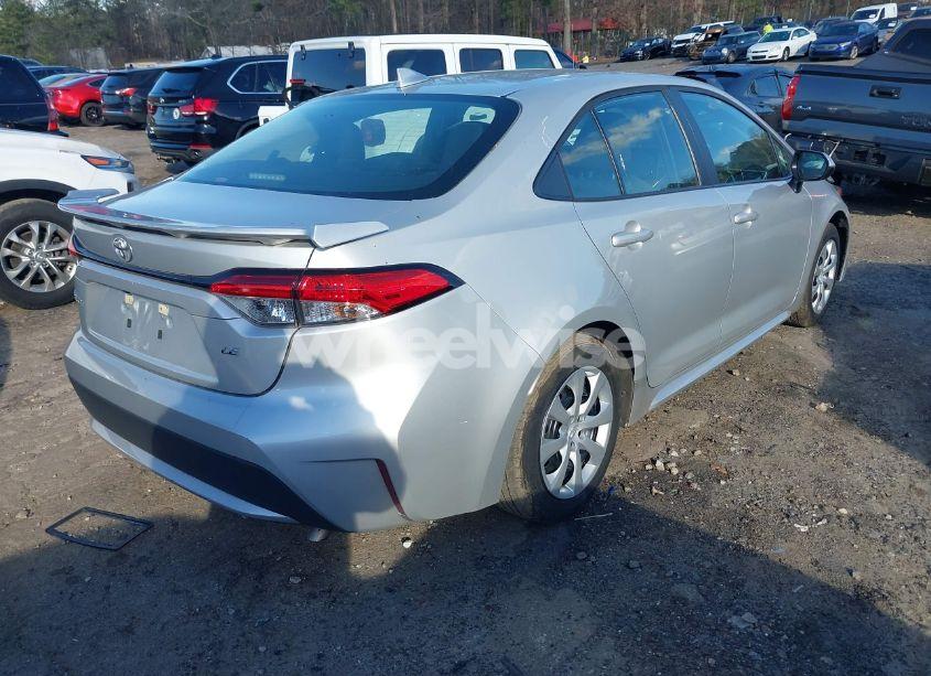 Photo 4 of 2022 Toyota Corolla LE (VIN 5YFEPMAE0NP385933)