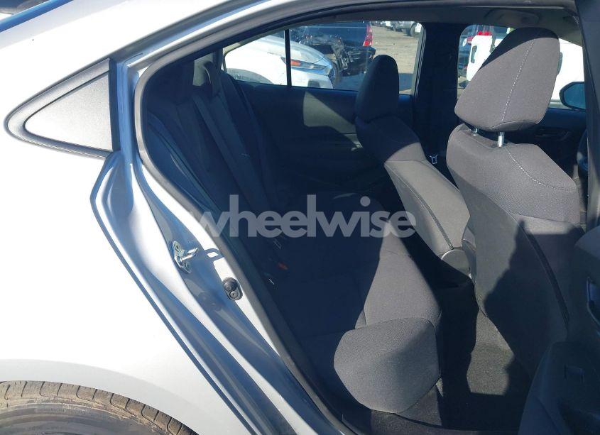 Photo 8 of 2022 Toyota Corolla LE (VIN 5YFEPMAE0NP385933)