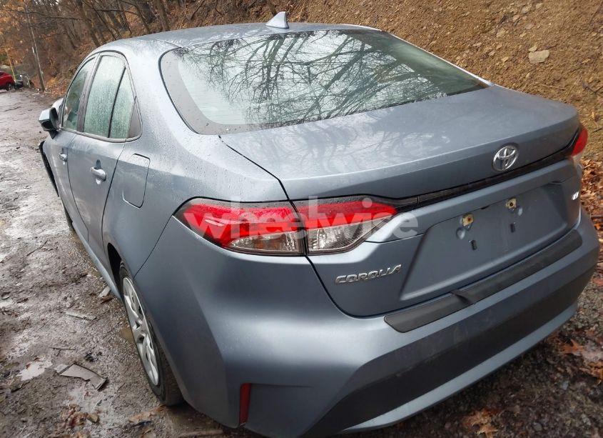 Photo 12 of 2021 Toyota Corolla LE (VIN 5YFEPMAE1MP161004)