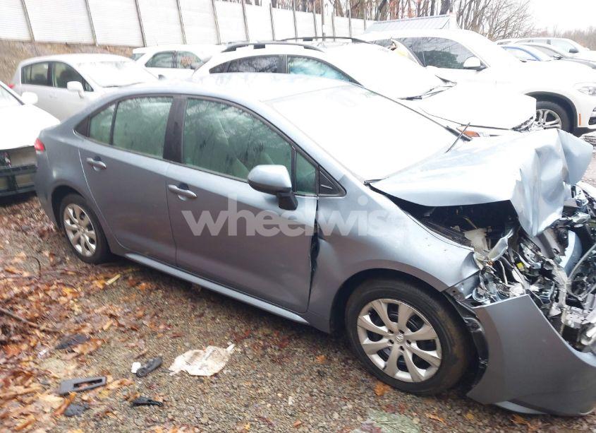 Photo 14 of 2021 Toyota Corolla LE (VIN 5YFEPMAE1MP161004)