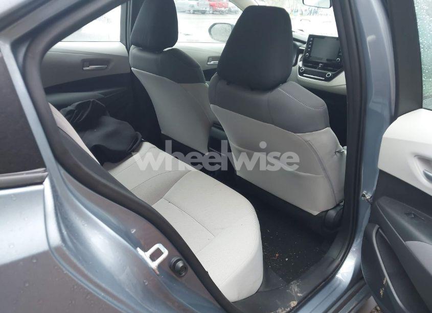 Photo 8 of 2021 Toyota Corolla LE (VIN 5YFEPMAE1MP161004)