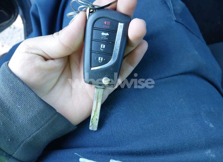 Photo 11 of 2021 Toyota Corolla LE (VIN 5YFEPMAE1MP170415)