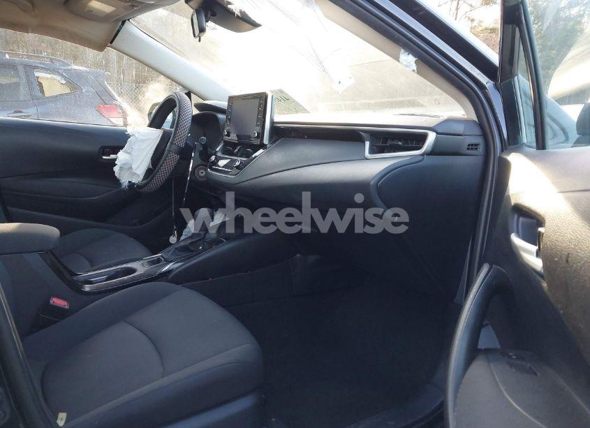 Photo 5 of 2021 Toyota Corolla LE (VIN 5YFEPMAE1MP170415)